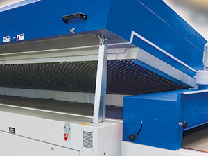 tesoma_drylight_haubenoeffnung_300px